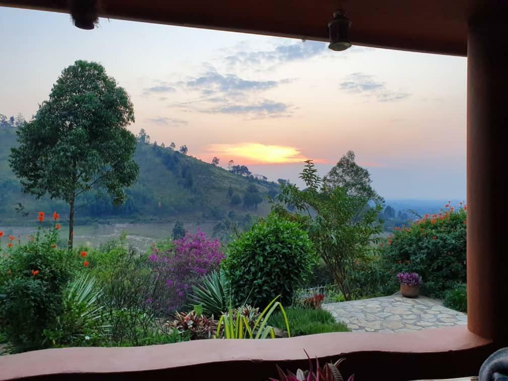 Nyore Hillside Retreat Mbarara Екстериор снимка